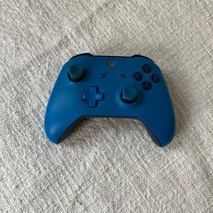 XBOX One controller
